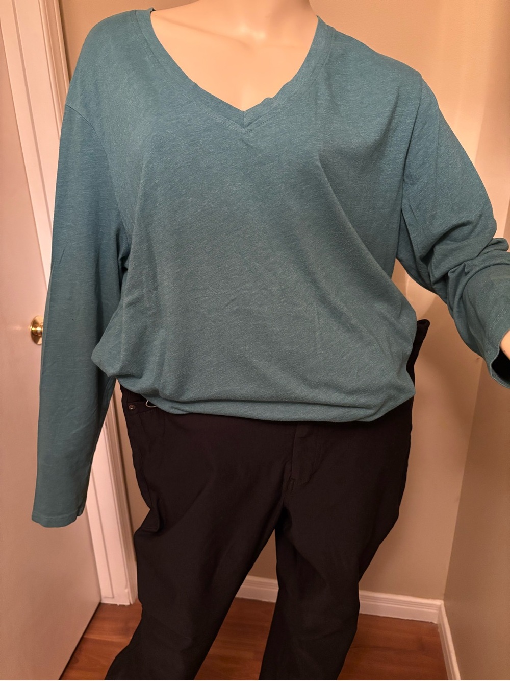Natural Reflections Teal V‑Neck Long Sleeve Top